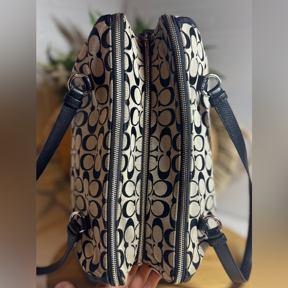 Coach Park Signature KT Zip Satchel F31921 EUC - Picture 4 of 13